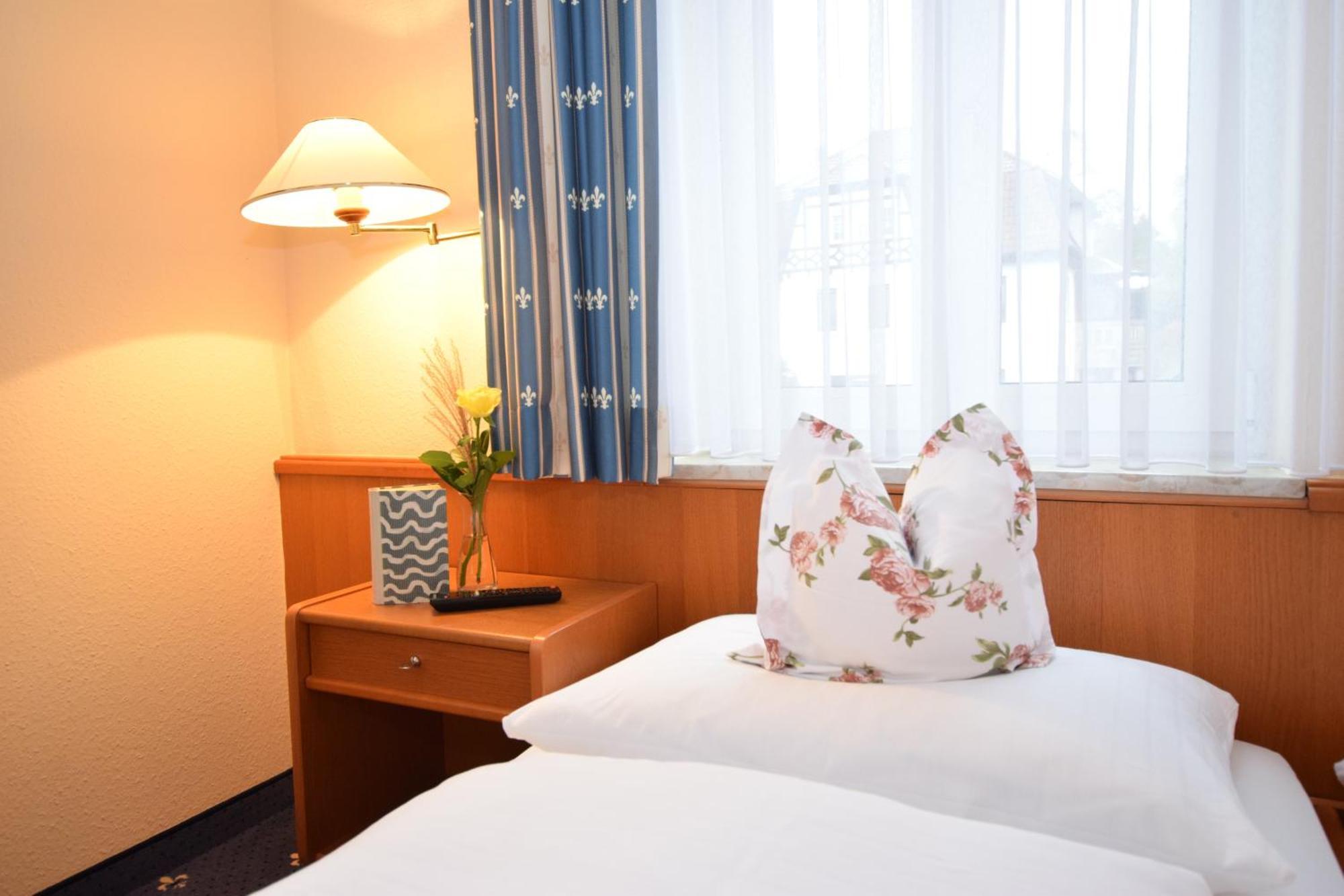 Alte Mühle Hotel&Restaurant Rödental Zimmer foto